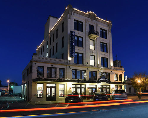 Park Plaza Hotel Сегиин Екстериор снимка